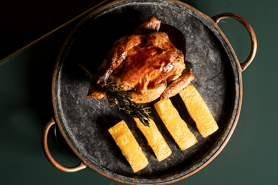 Picantón en el Restaurante María Luisa de Mercer Hotel Sevilla