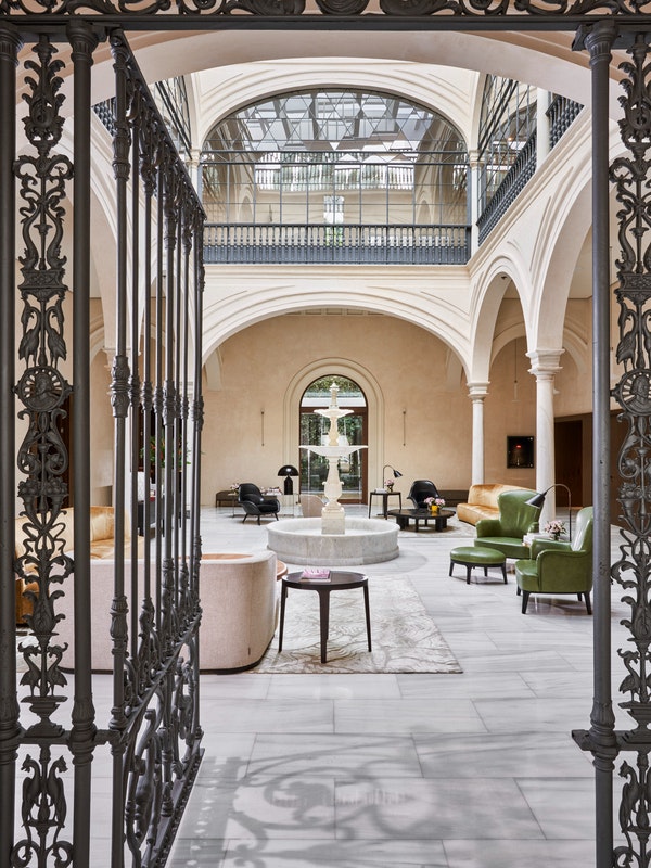 Mercer Hotel Sevilla Courtyard